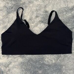 Good American Black Strappy Sports Bra